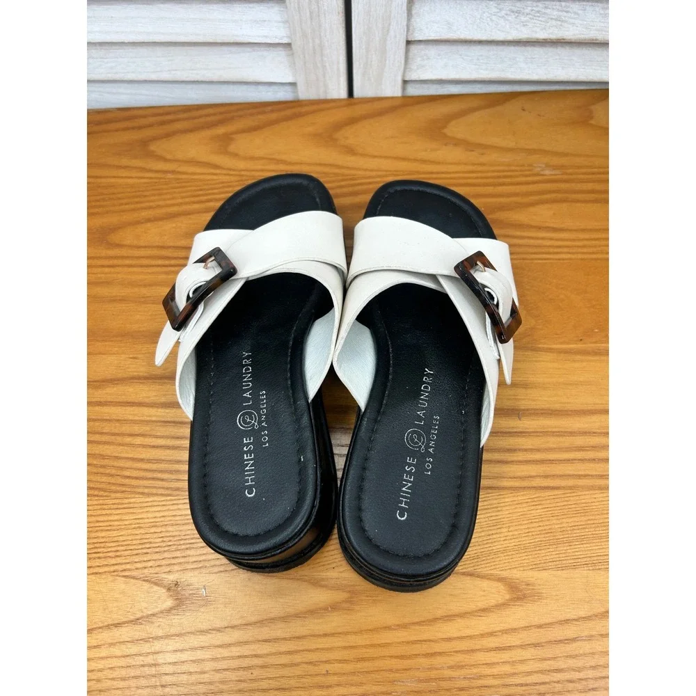 Chinese Laundry Platform Slide Sandals 6 White Womens Buckle Chunky Retro